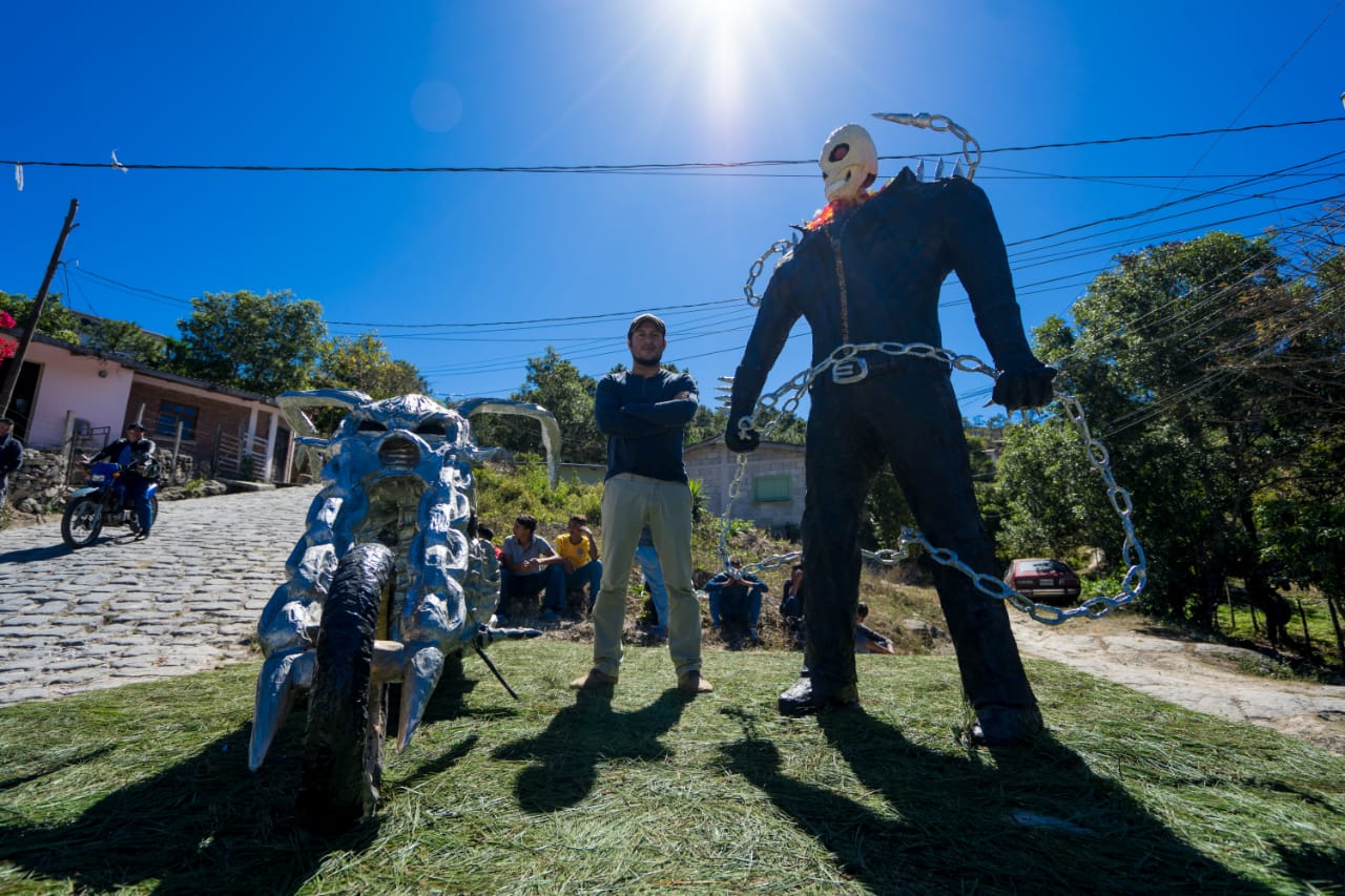 Ghost Rider, el vengador fantasma, barrio Españita, monigotes gigantes de Ojojona